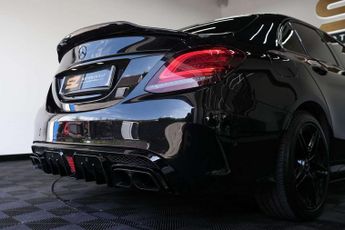 Mercedes-Benz C-CLASS 2.0 C 300 AMG Line Premium Auto 4dr
