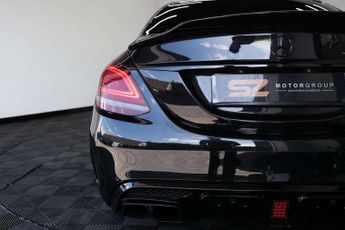 Mercedes-Benz C-CLASS 2.0 C 300 AMG Line Premium Auto 4dr