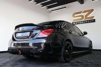 Mercedes-Benz C-CLASS 2.0 C 300 AMG Line Premium Auto 4dr