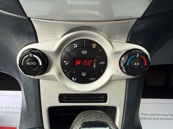 Ford Fiesta 1.4 Fiesta Titanium Auto 5dr