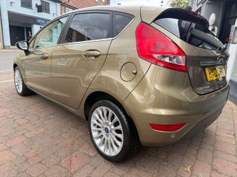 Ford Fiesta 1.4 Fiesta Titanium Auto 5dr