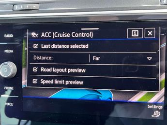 VOLKSWAGEN TIGUAN 2.0 Tiguan R-Line TDI Semi-Auto 5dr