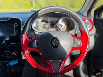 Renault Clio 1.5 dCi Dynamique S MediaNav Hatchback 5dr Diesel Manual Euro 5 