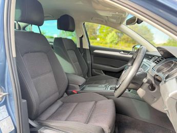 Volkswagen Passat 2.0 TDI BlueMotion Tech SE Business Saloon 4dr Diesel DSG Euro 6