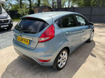 FORD FIESTA 1.4 Fiesta Titanium Auto 5dr
