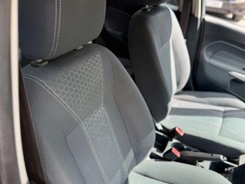 FORD FIESTA 1.4 Fiesta Titanium Auto 5dr