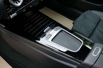 Mercedes-Benz A-CLASS 1.3 A 180 AMG Line Executive MHEV Auto 5dr