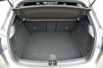 Mercedes-Benz A-CLASS 1.3 A 180 AMG Line Executive MHEV Auto 5dr