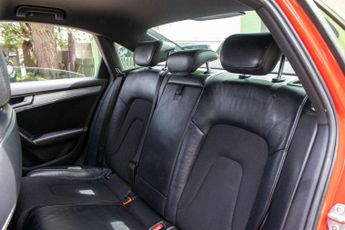 AUDI A4 2.0 A4 S Line TDI Auto 4dr