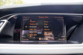 AUDI A4 2.0 A4 S Line TDI Auto 4dr