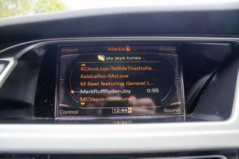 AUDI A4 2.0 A4 S Line TDI Auto 4dr