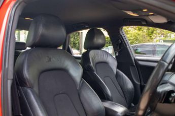 AUDI A4 2.0 A4 S Line TDI Auto 4dr