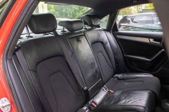 AUDI A4 2.0 A4 S Line TDI Auto 4dr