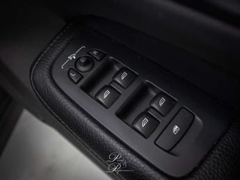 VOLVO V60 2.0 V60 Cross Country+ D4 AWD Auto 4WD 5dr
