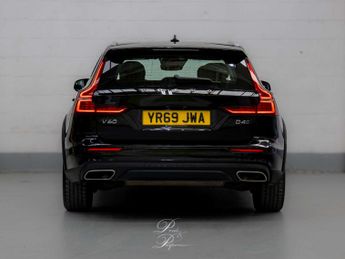 VOLVO V60 2.0 V60 Cross Country+ D4 AWD Auto 4WD 5dr