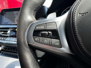 BMW 3 SERIES 2.0 330e M Sport Auto 5dr