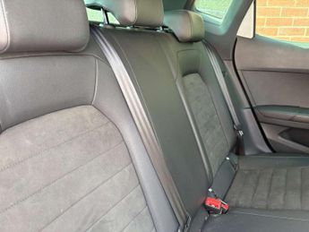SEAT ARONA 1.0 Arona FR Sport EcoTSI Semi-Auto 5dr