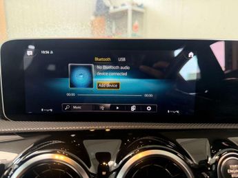 MERCEDES-BENZ A-CLASS 1.3 A 200 AMG Line Executive Auto 5dr