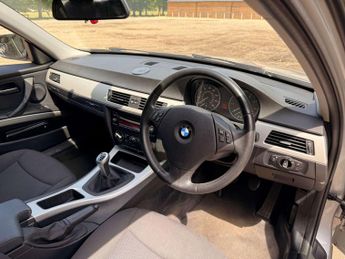 BMW 3 SERIES 2.0 318i ES 4dr
