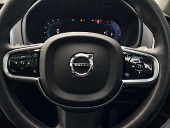 VOLVO XC90 2.0 XC90 + B5 MHEV AWD Auto 4WD 5dr