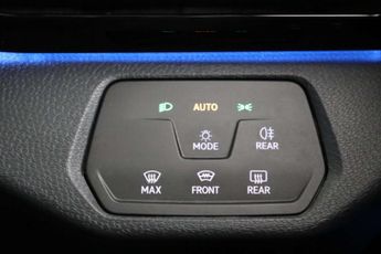 Volkswagen ID.4 Pro 77kWh Life SUV 5dr Electric Auto (174 ps)