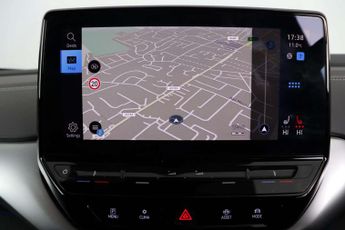 Volkswagen ID.4 Pro 77kWh Life SUV 5dr Electric Auto (174 ps)