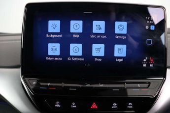 Volkswagen ID.4 Pro 77kWh Life SUV 5dr Electric Auto (174 ps)