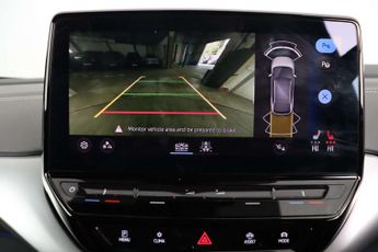 Volkswagen ID.4 Pro 77kWh Life SUV 5dr Electric Auto (174 ps)