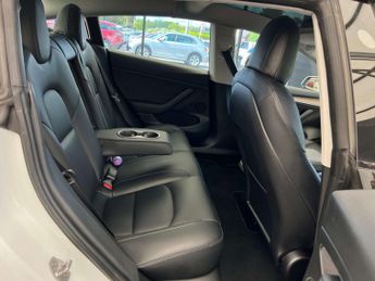 TESLA MODEL 3 Model 3 Performance AWD 4WD 4dr