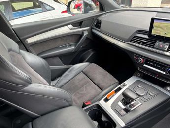 AUDI Q5 2.0 Q5 S Line TFSI Quattro Semi-Auto 4WD 5dr