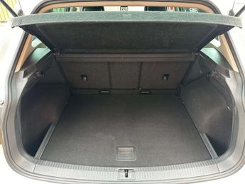 Volkswagen TIGUAN 2.0 Tiguan SE Nav TDI BlueMotion Technology 4Motion Semi-Auto 4W
