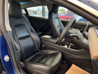TESLA MODEL 3 Model 3 Long Range AWD 4WD 4dr