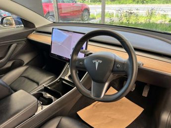 TESLA MODEL 3 Model 3 Long Range AWD 4WD 4dr