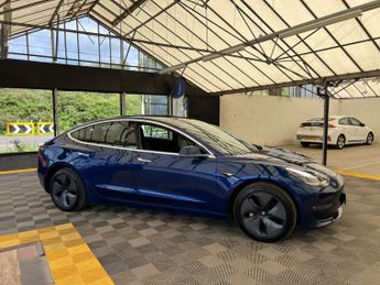 TESLA MODEL 3 Model 3 Long Range AWD 4WD 4dr