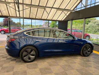 TESLA MODEL 3 Model 3 Long Range AWD 4WD 4dr