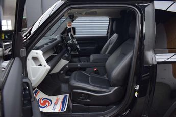 Land Rover DEFENDER 3.0 Defender Hard Top SE D MHEV Auto 4WD 5dr