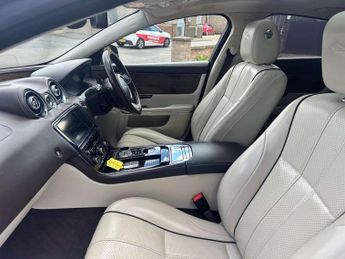JAGUAR XJ 3.0 XJ Portfolio V6 D Auto 4dr