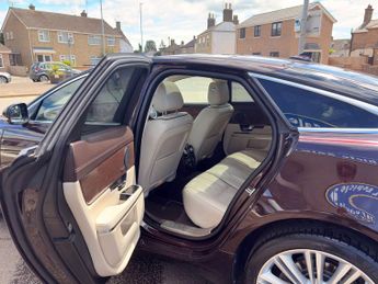 JAGUAR XJ 3.0 XJ Portfolio V6 D Auto 4dr