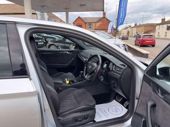 SKODA SUPERB 2.0 Superb Sportline TDI Semi-Auto 5dr