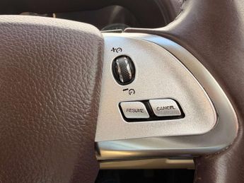 JAGUAR XF 2.2 XF Premium Luxury D Auto 4dr