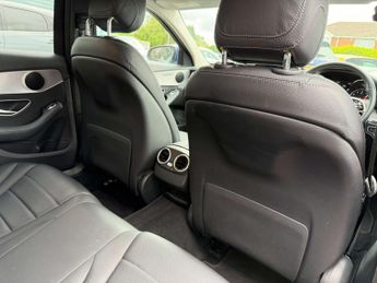 MERCEDES-BENZ C-CLASS 1.5 C 200 Sport Auto 4dr