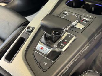 AUDI S4 3.0 S4 TFSI Quattro Auto 4WD 5dr