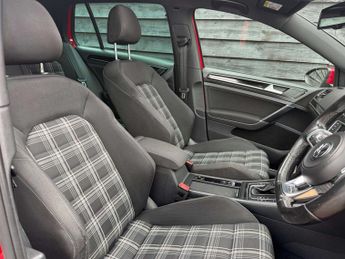 VOLKSWAGEN GOLF 2.0 Golf GTD Semi-Auto 5dr