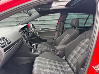 VOLKSWAGEN GOLF 2.0 Golf GTD Semi-Auto 5dr