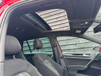 VOLKSWAGEN GOLF 2.0 Golf GTD Semi-Auto 5dr