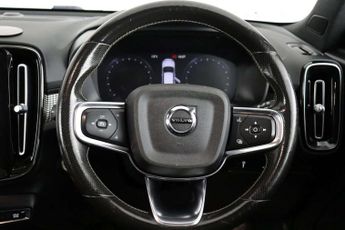 Volvo XC40 1.5 T3 R-Design Pro SUV 5dr Petrol Manual Euro 6 (s/s) (163 ps)