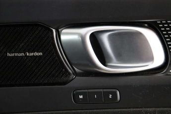 Volvo XC40 1.5 T3 R-Design Pro SUV 5dr Petrol Manual Euro 6 (s/s) (163 ps)