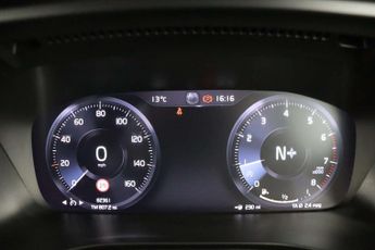 Volvo XC40 1.5 T3 R-Design Pro SUV 5dr Petrol Manual Euro 6 (s/s) (163 ps)