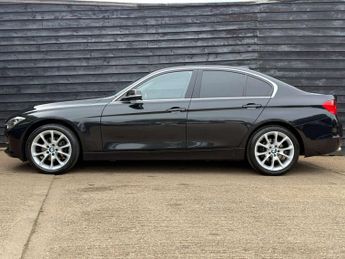 BMW 3 SERIES 2.0 320d Luxury Auto 4dr