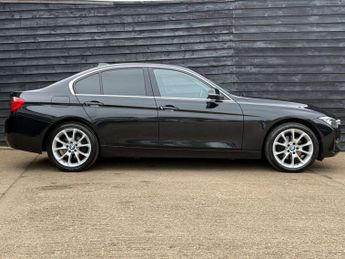 BMW 3 SERIES 2.0 320d Luxury Auto 4dr